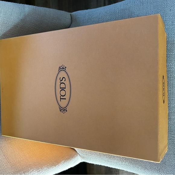 Tods Wingtip Loafers - Picture 6 of 8